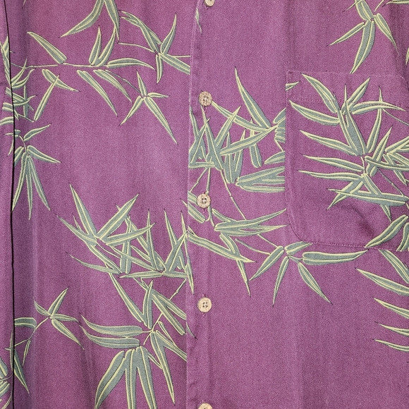 Tommy Bahama 100% Silk Deep Magenta/Burgundy Tropical Print Shirt Size L Light - Picture 5 of 12